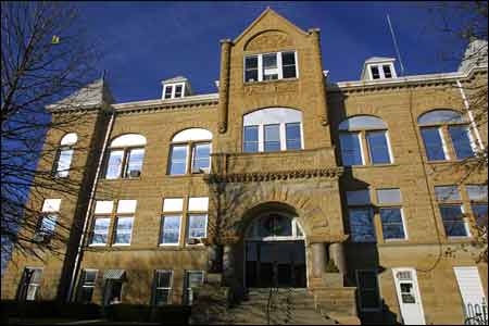 Adair County Courthouse