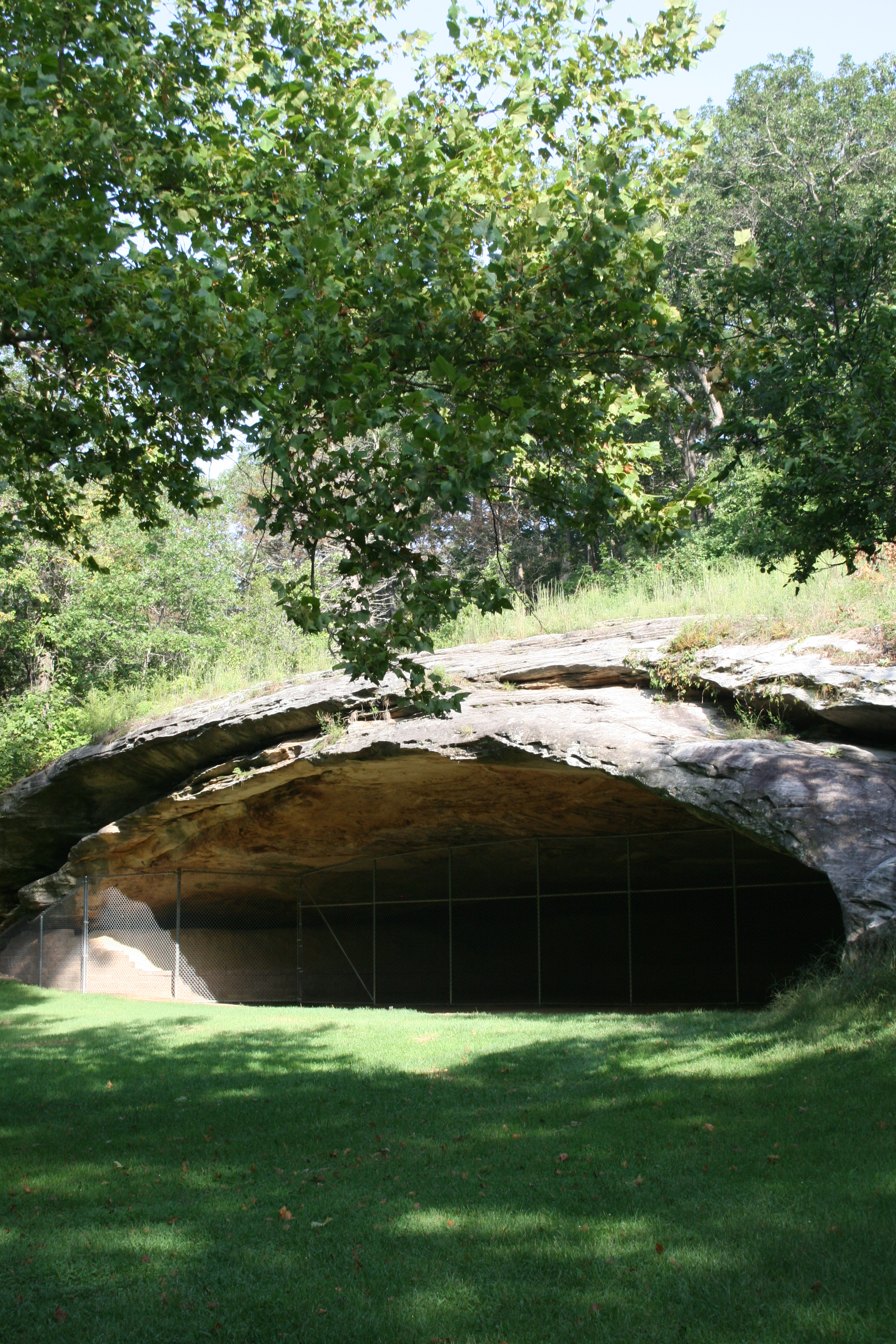 Graham Cave 