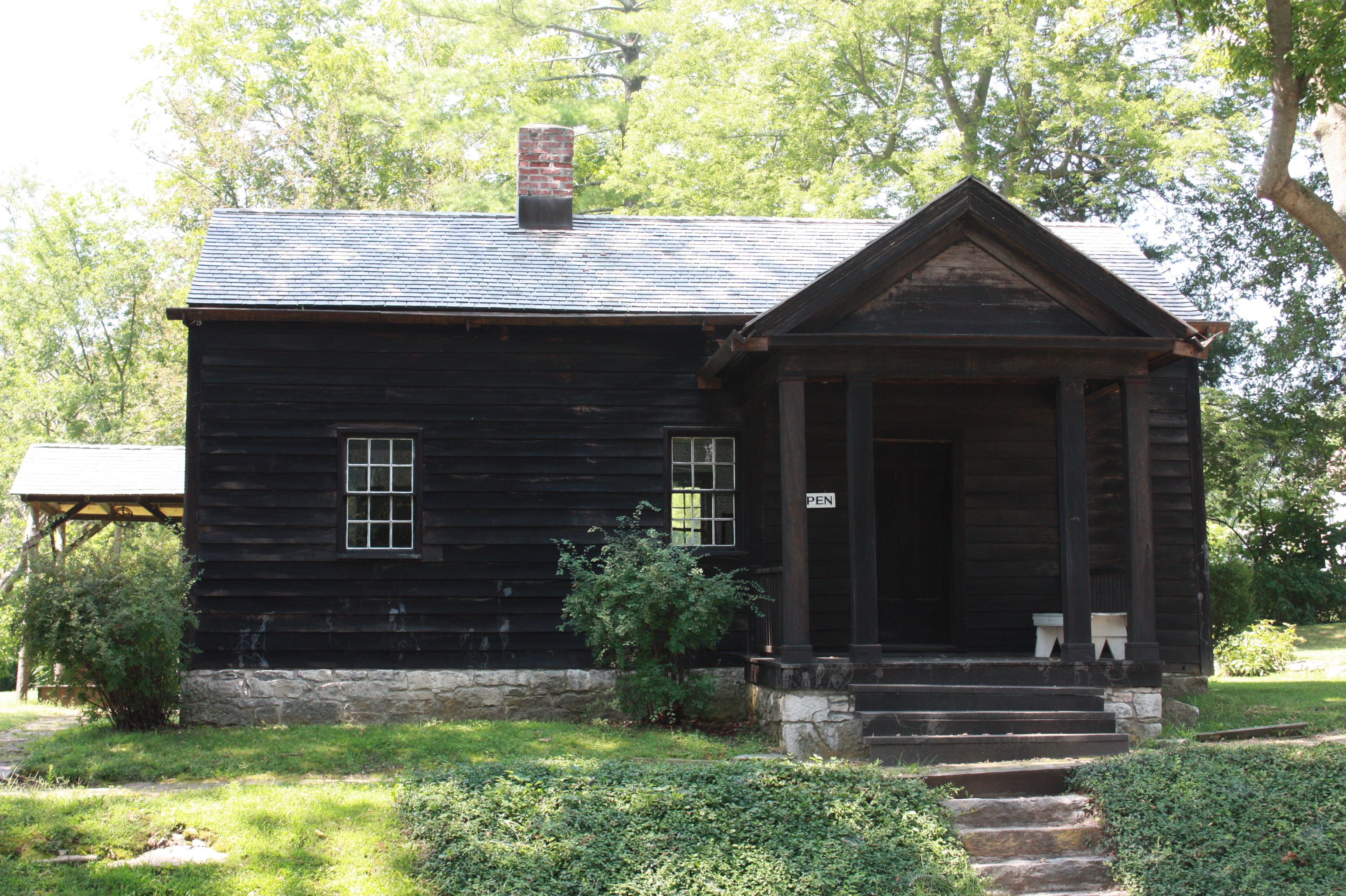 exterior of small brown Court House