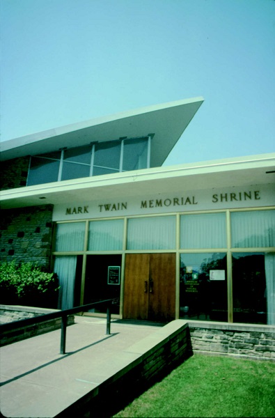 exterior of the Mark Twain Memorial Shrine