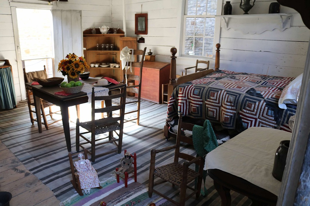 the room inside the small cabin